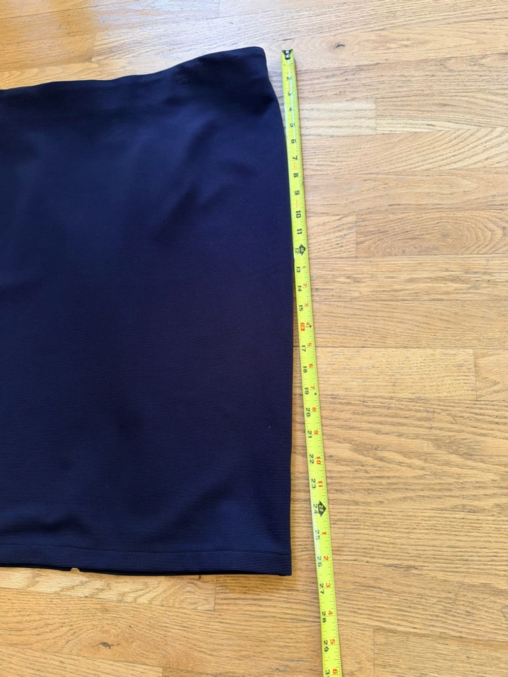 Ladies Sz 12 "Philosophy" Navy Pencil Skirt Sleek Office Style FULL Back Zip - Picture 4 of 5